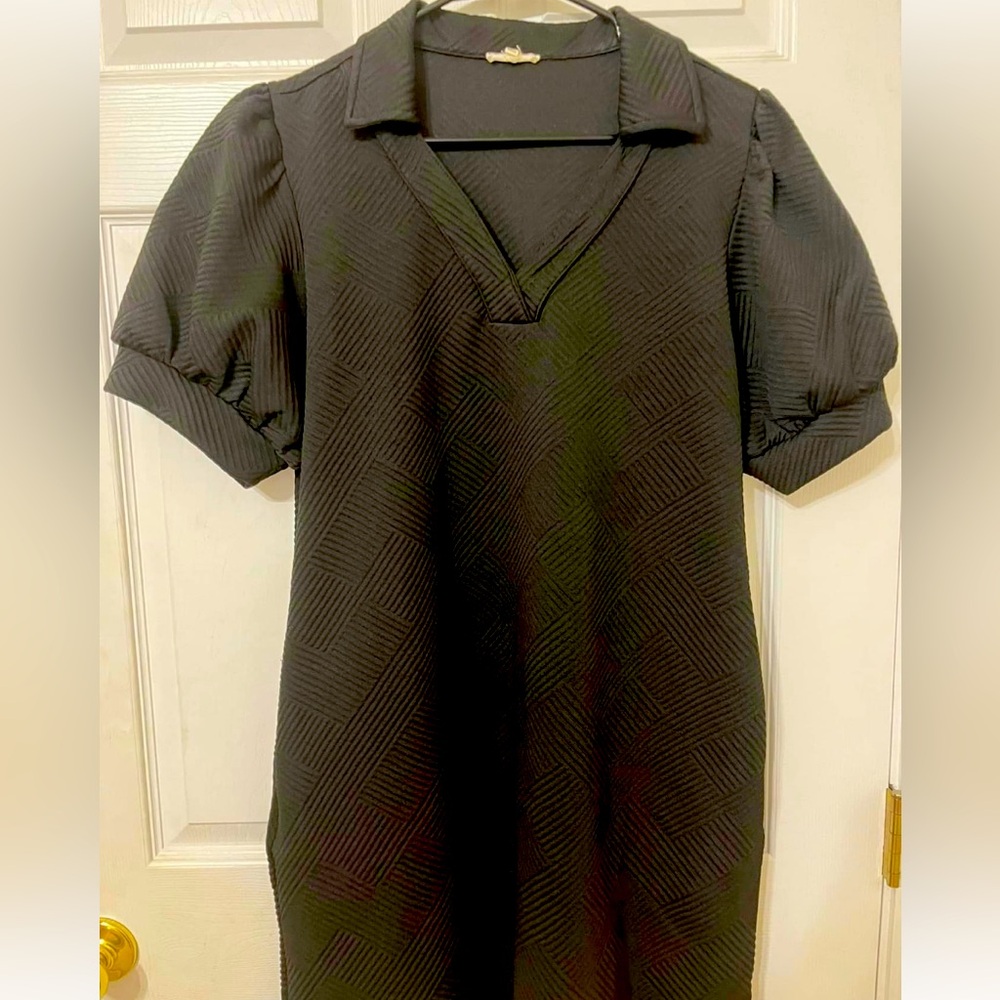Jodifl Black Quilted Shirt Sleeve Dress